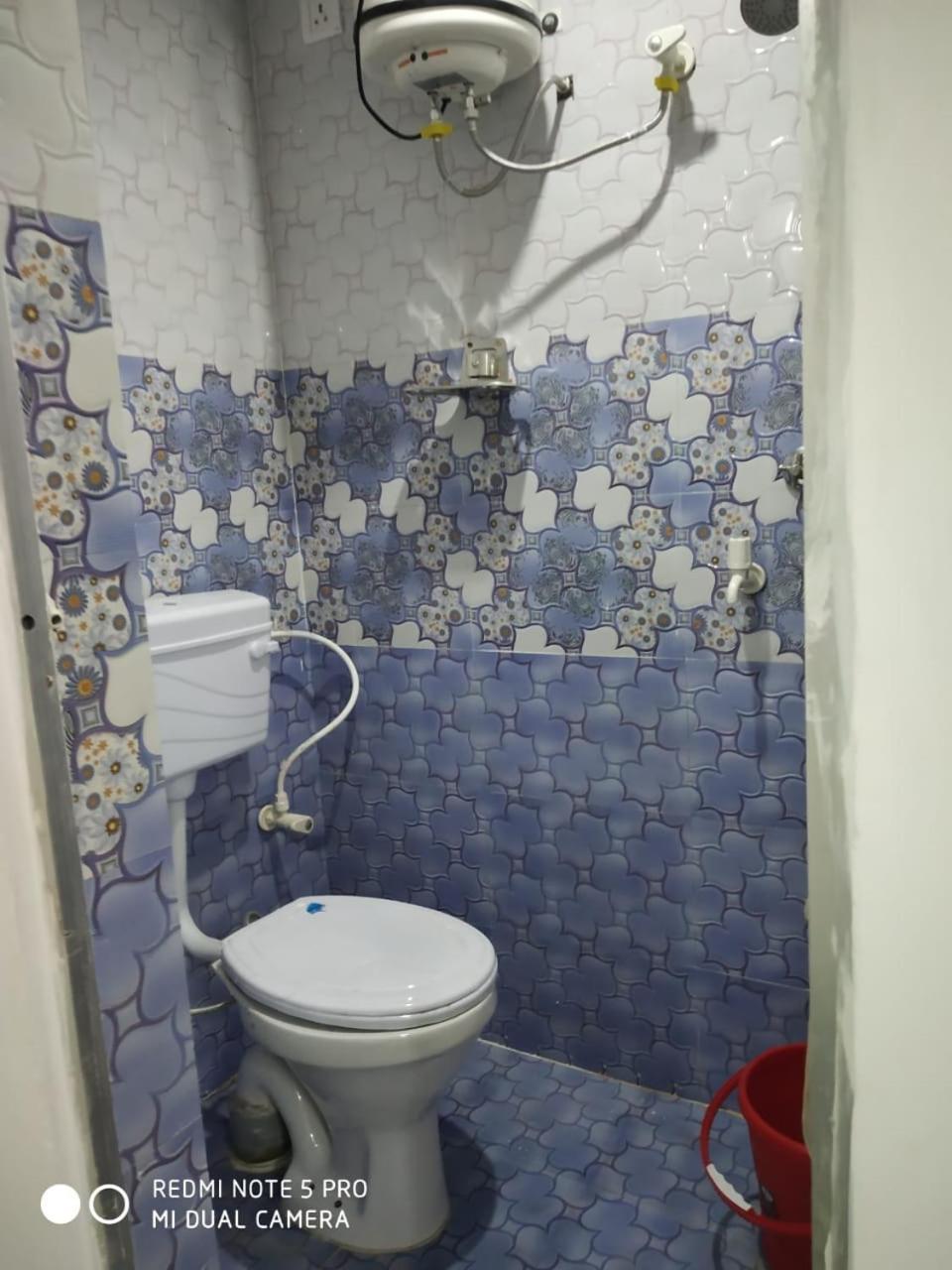 ורנאסי New Hotel Yatri Niwas מראה חיצוני תמונה